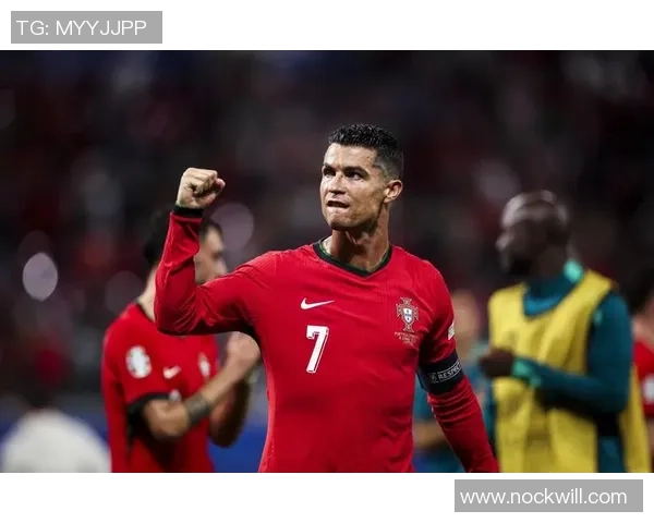 带穆的足球明星如何在绿茵场上书写传奇人生与辉煌成就 带穆的足球明星如何在绿茵场上书写传奇人生与辉煌成就